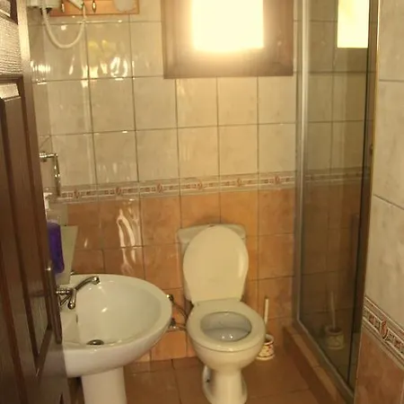 Lembos Konukevi